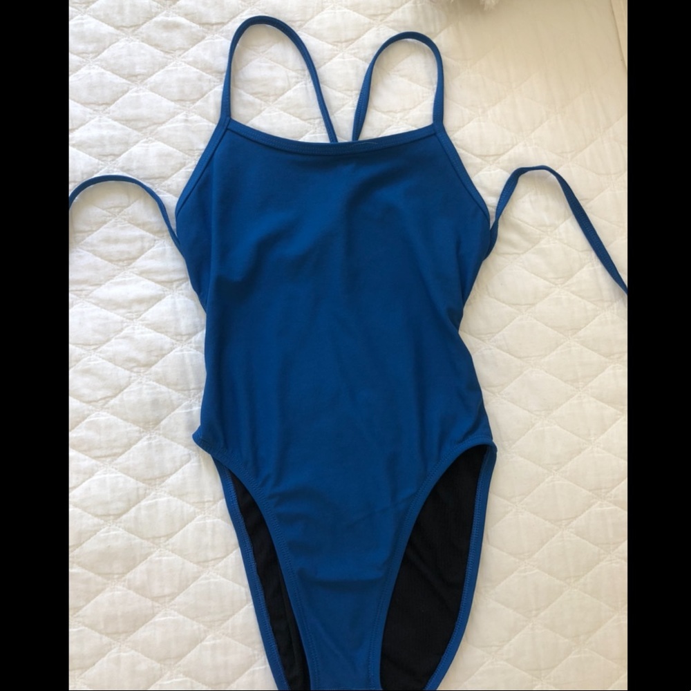 Jolyn size 28 training one piece